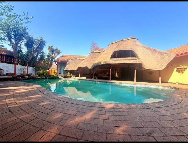 4 BEDROOM HOUSE FOR SALE IN VANDERBIJLPARK CE 5